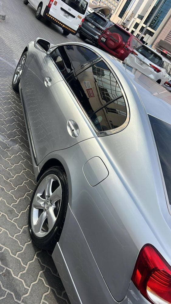 2010 Lexus GS 460 thumbnail 4