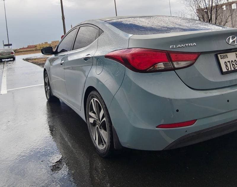 2015 Hyundai Elantra thumbnail 4