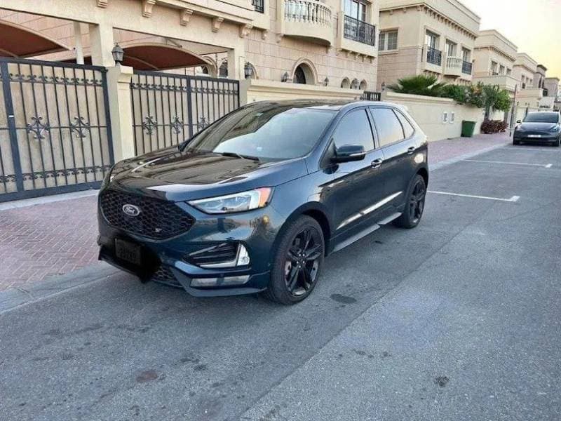 2023 Ford Edge ST thumbnail 2