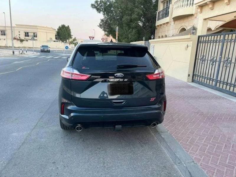 2023 Ford Edge ST thumbnail 9