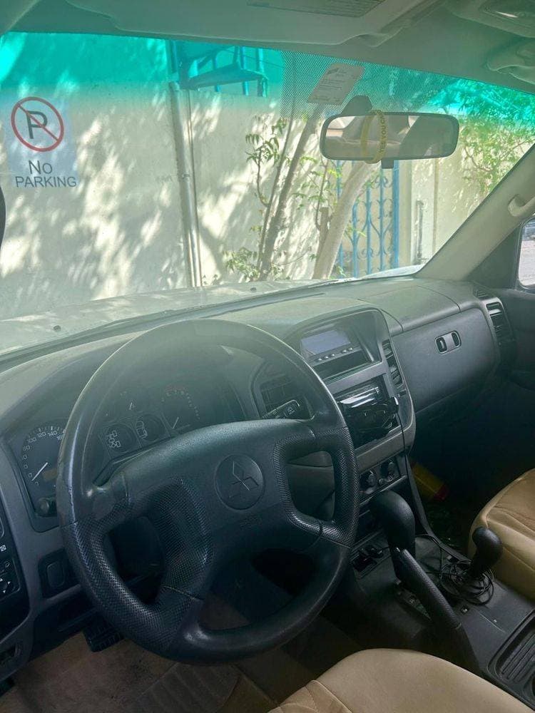 2007 Mitsubishi Pajero thumbnail 5