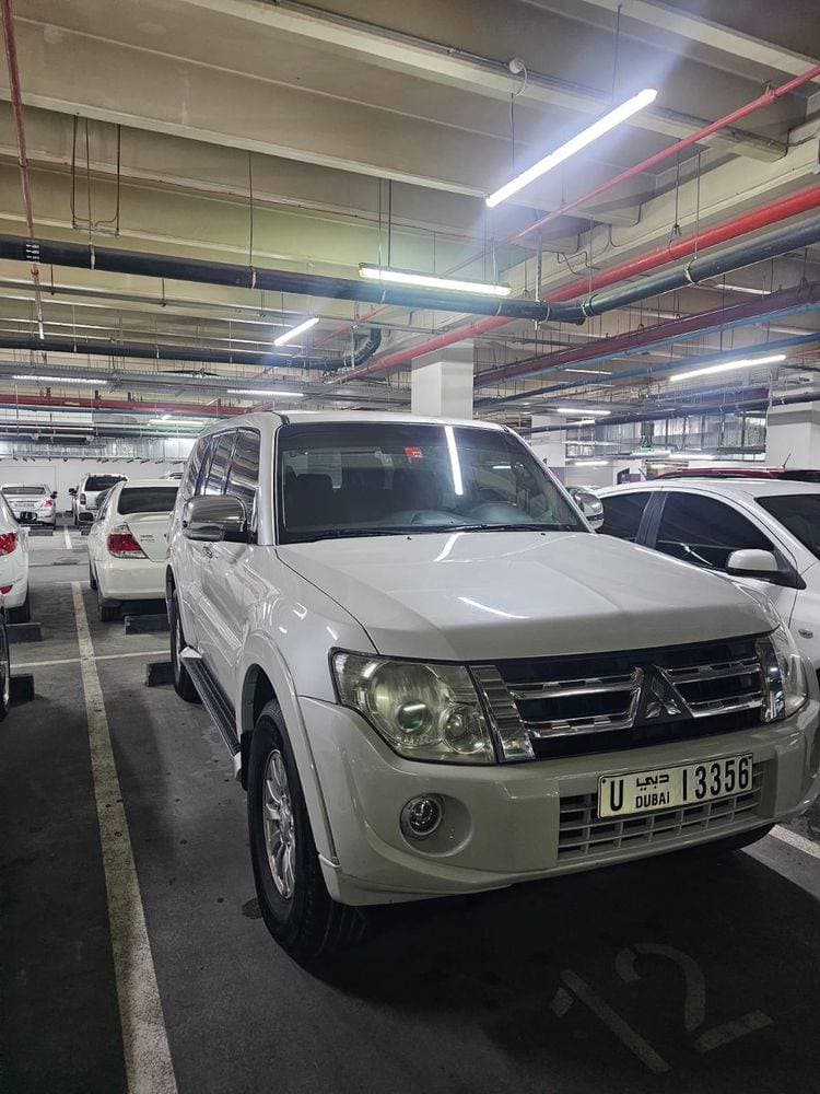2014 Mitsubishi Pajero