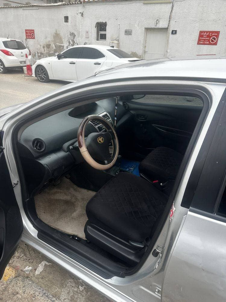 2008 Toyota Yaris thumbnail 5