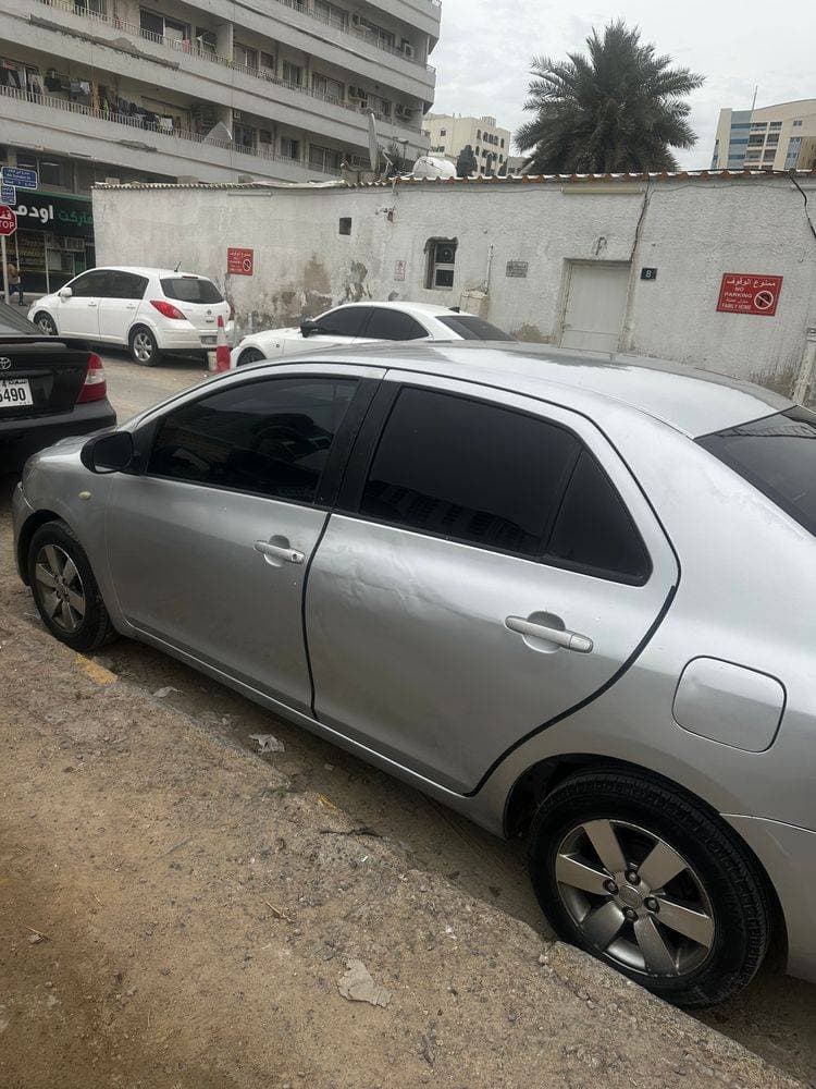 2008 Toyota Yaris thumbnail 4