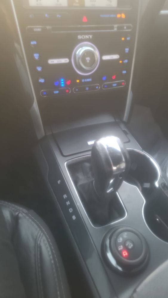 2017 Ford Explorer thumbnail 4