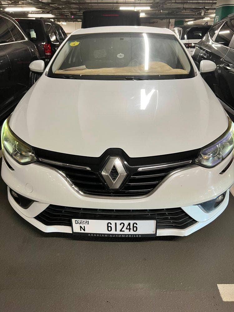 2020 Renault Megane thumbnail 2