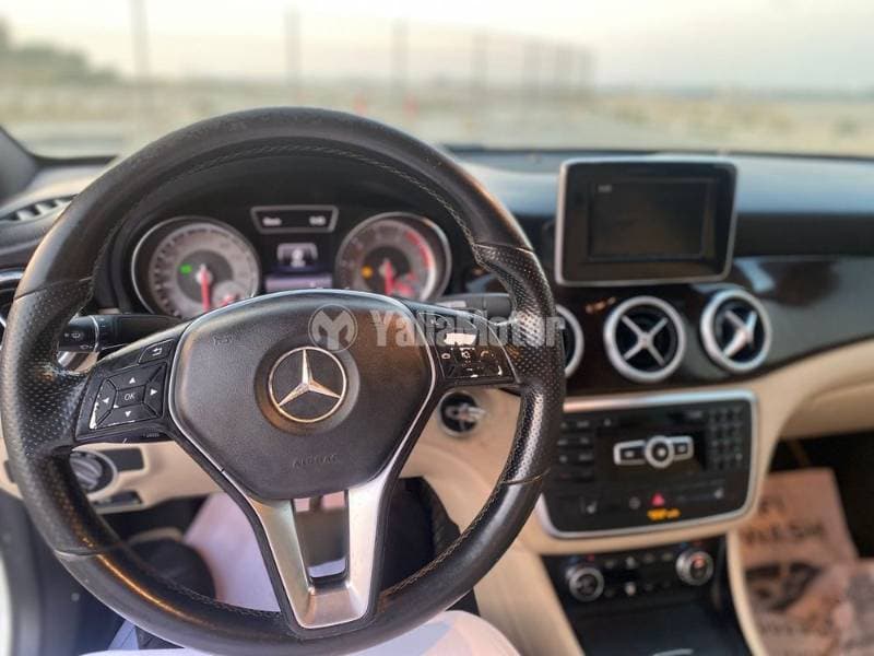 2014 Mercedes-Benz CLA-Class thumbnail 3