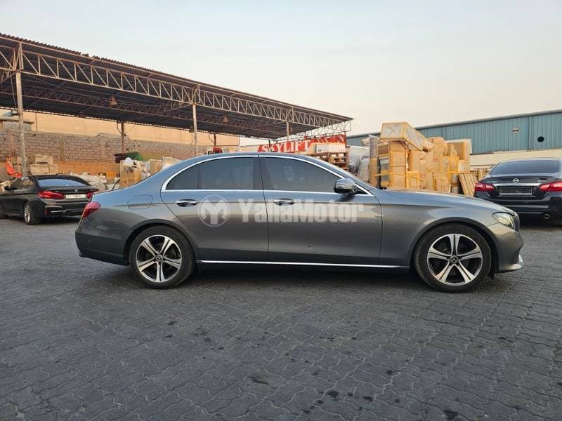 2019 Mercedes-Benz E-Class Saloon thumbnail 9