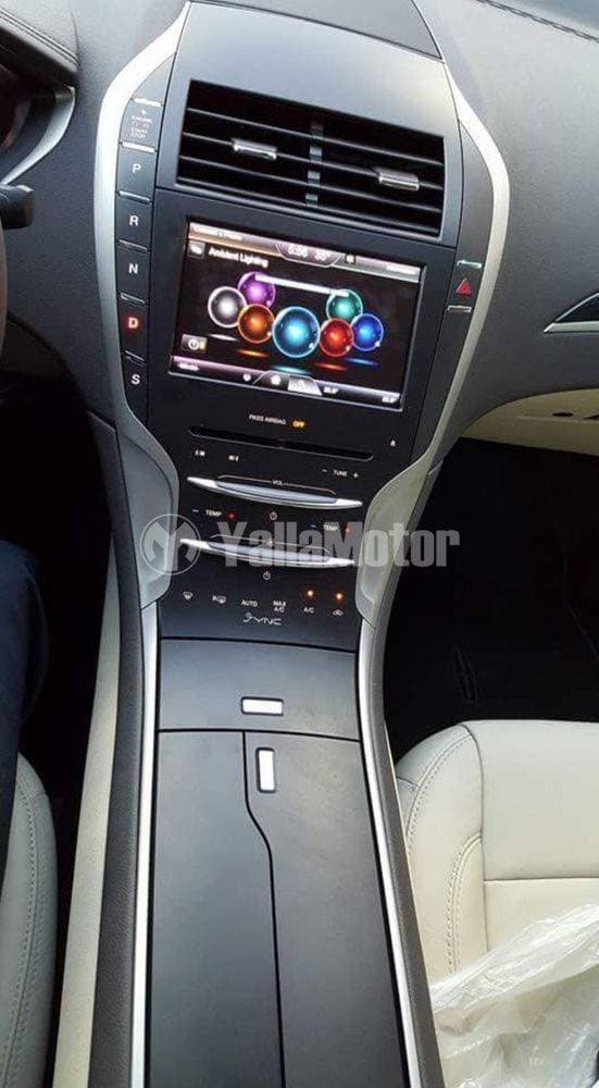 2015 Lincoln MKZ thumbnail 3