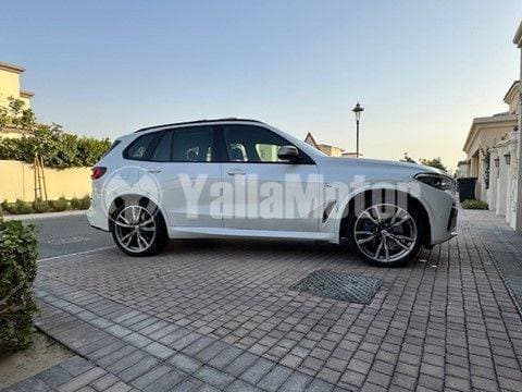 2023 BMW X5 thumbnail 3