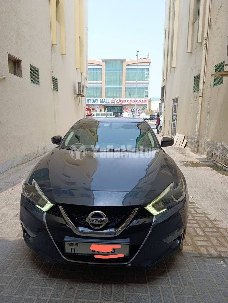 2018 Nissan Maxima thumbnail 3