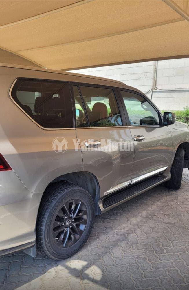 2021 Lexus GX 460 thumbnail 2