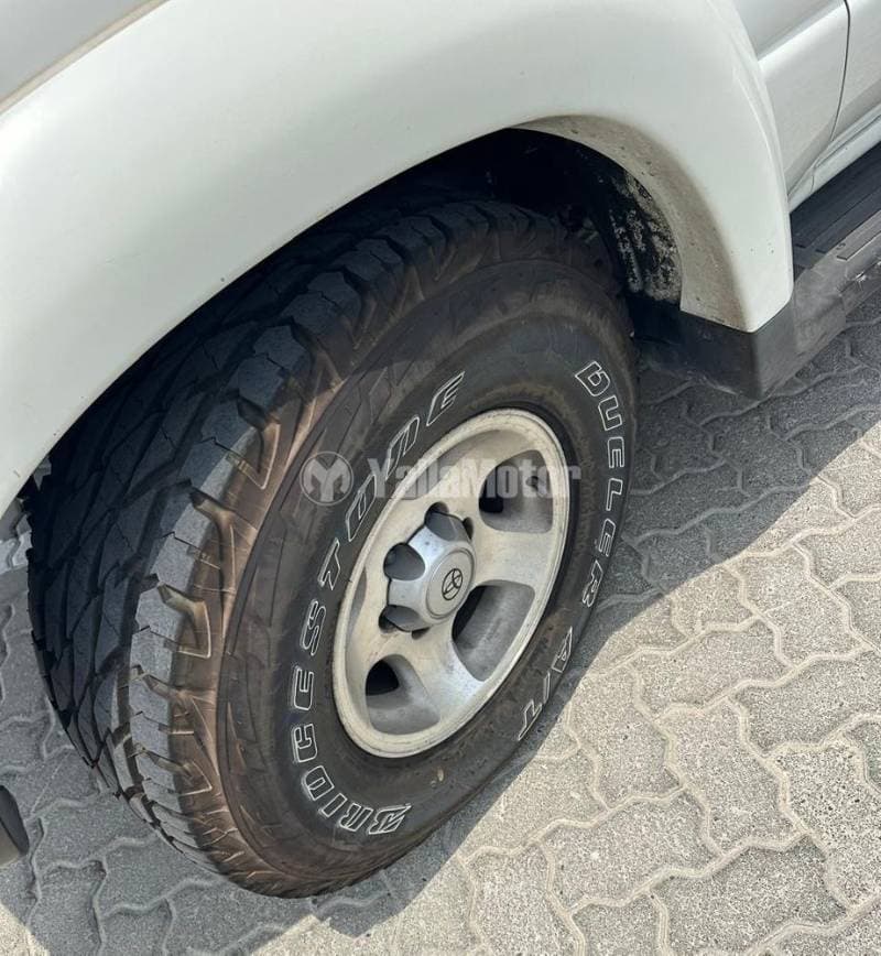 1994 Toyota Land Cruiser thumbnail 10