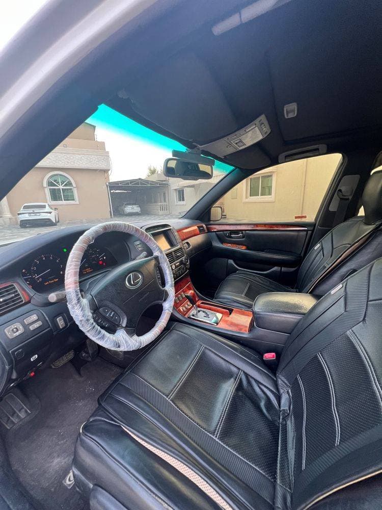 2004 Lexus LS 430 thumbnail 2