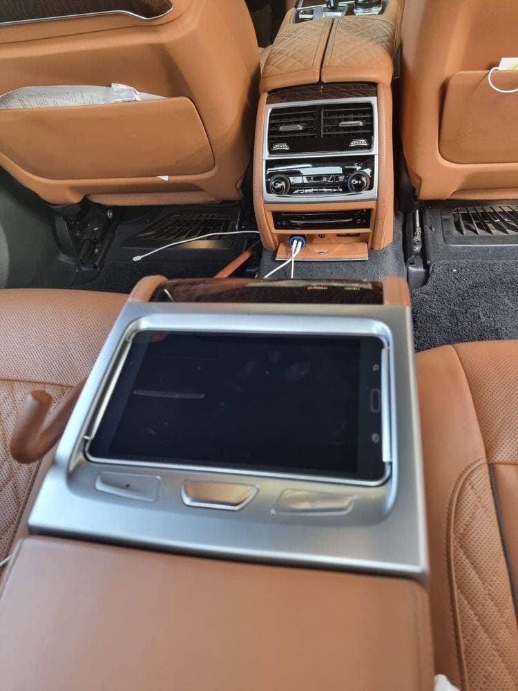 2020 BMW 7 Series thumbnail 4
