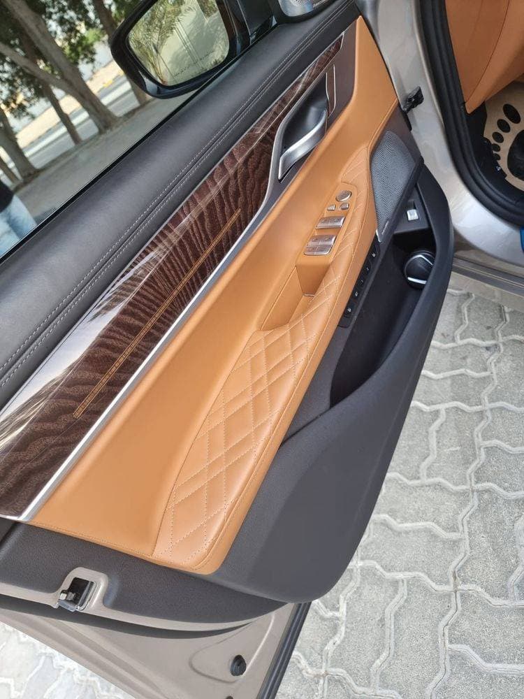 2020 BMW 7 Series thumbnail 2
