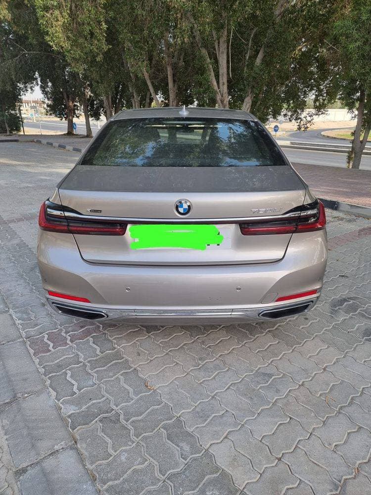 2020 BMW 7 Series thumbnail 9