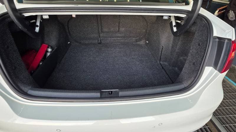 2015 Volkswagen Jetta thumbnail 5
