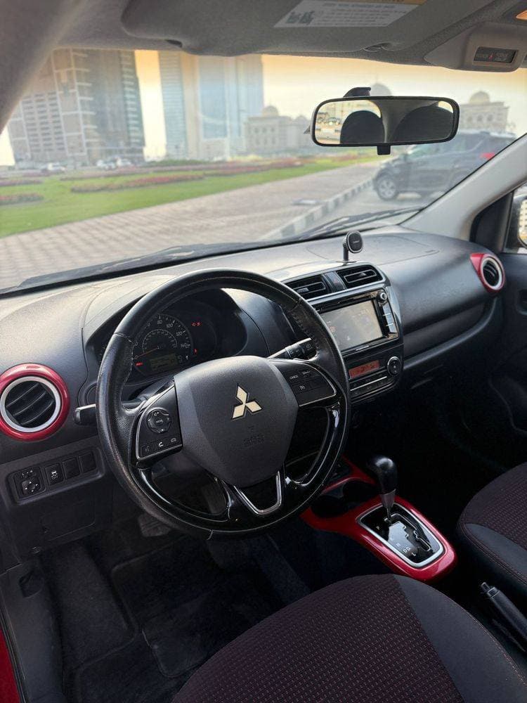 2020 Mitsubishi Mirage thumbnail 5