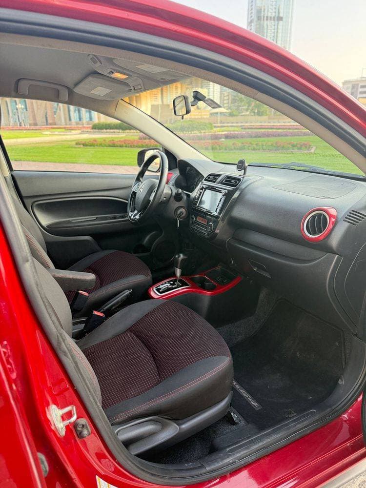 2020 Mitsubishi Mirage thumbnail 3