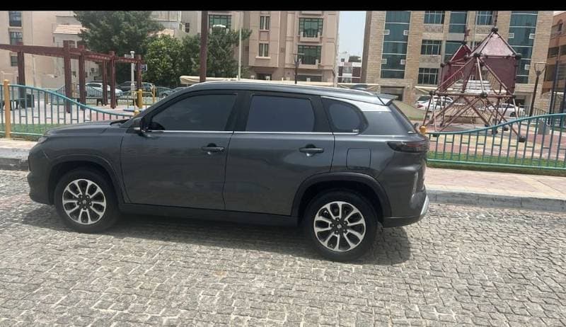 2023 Suzuki Grand Vitara thumbnail 4
