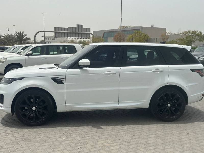 2022 Land Rover Range Rover Sport thumbnail 3