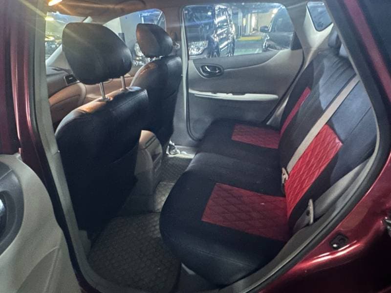 2015 Nissan Tiida thumbnail 5