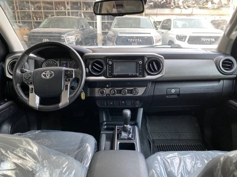 2019 Toyota Tacoma thumbnail 9