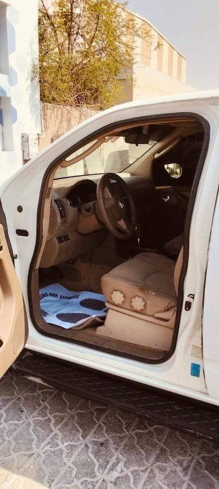 2006 Nissan Pathfinder thumbnail 2