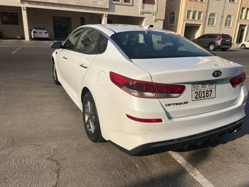 2020 Kia Optima thumbnail 5