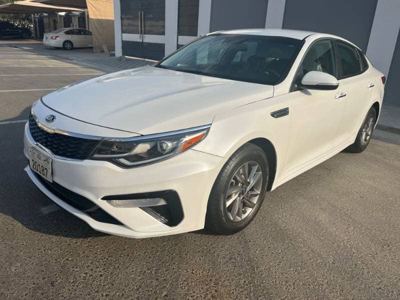 2020 Kia Optima thumbnail 2
