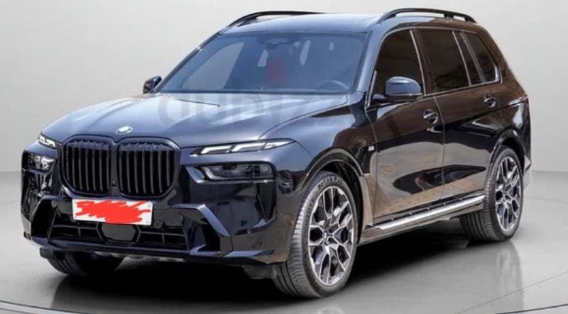 2024 BMW X7 thumbnail 4