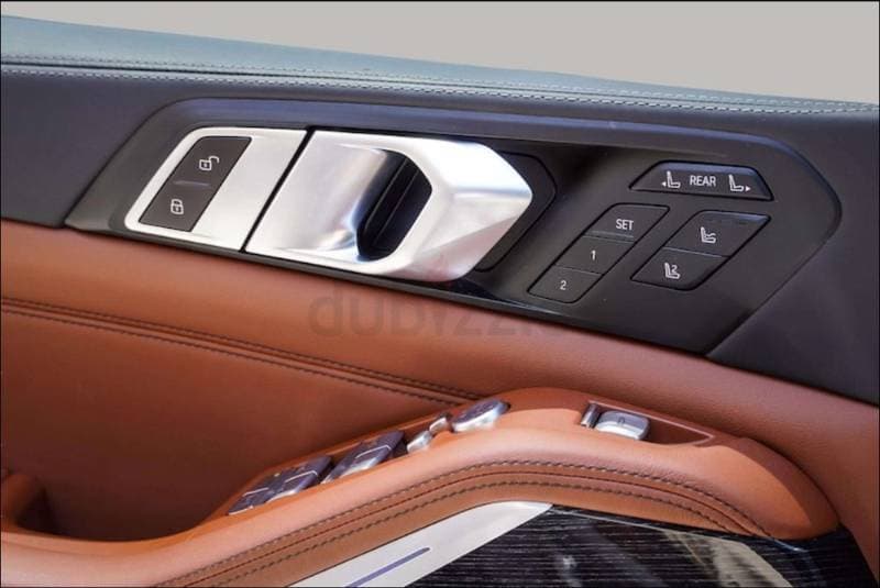 2024 BMW X7 thumbnail 5