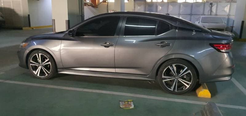 2021 Nissan Sentra thumbnail 2