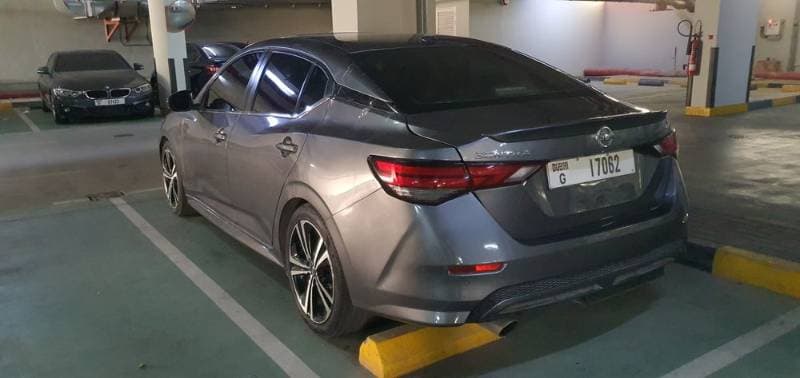 2021 Nissan Sentra thumbnail 8