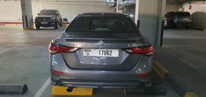 2021 Nissan Sentra thumbnail 9