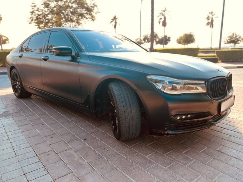 2017 BMW 7 Series thumbnail 6