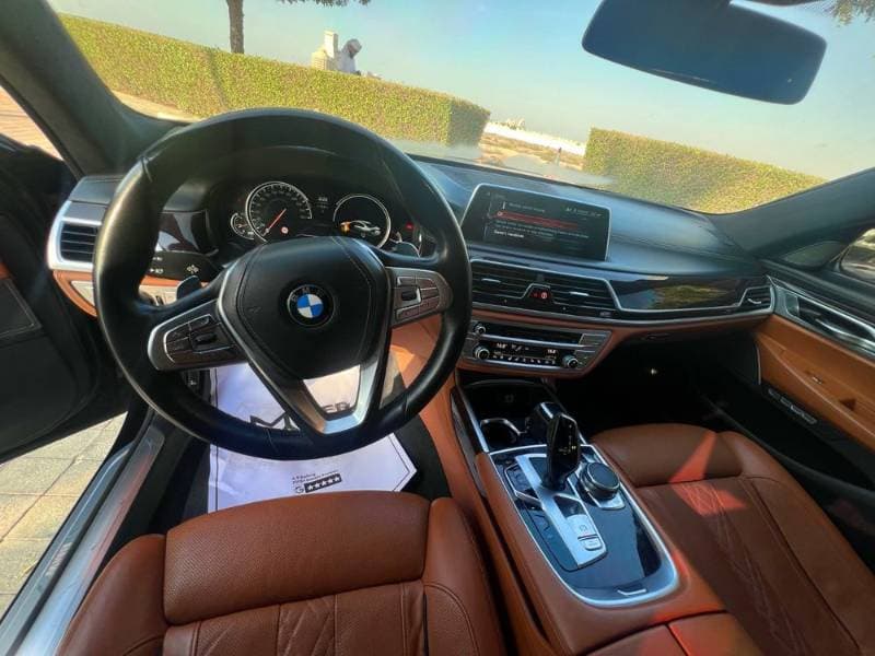 2017 BMW 7 Series thumbnail 7