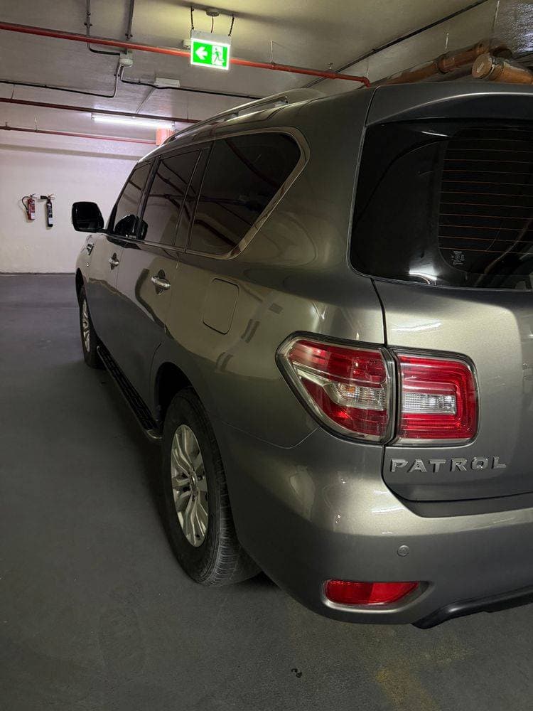 2014 Nissan Patrol thumbnail 4