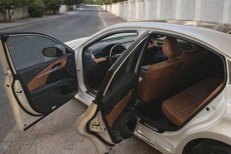 2025 Toyota Camry thumbnail 6