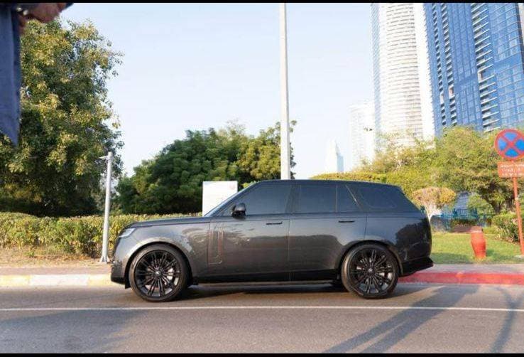 2023 Land Rover HSE V8