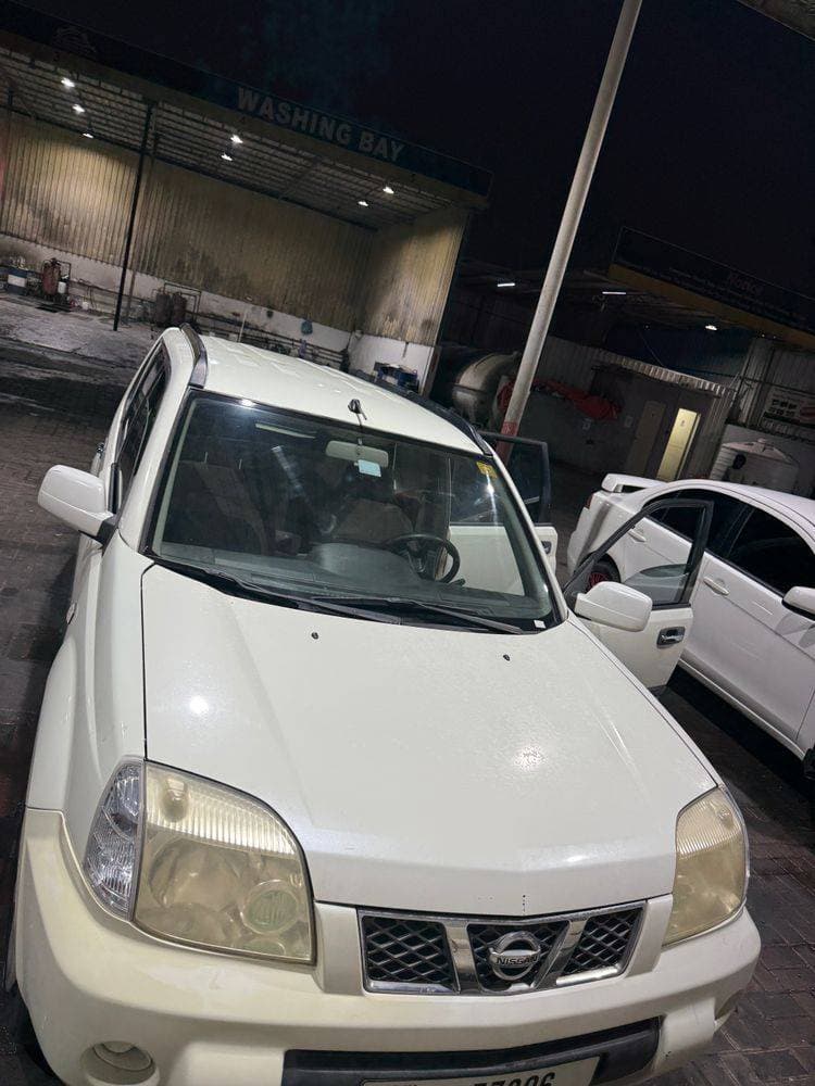 2010 Nissan X-Trail thumbnail 2