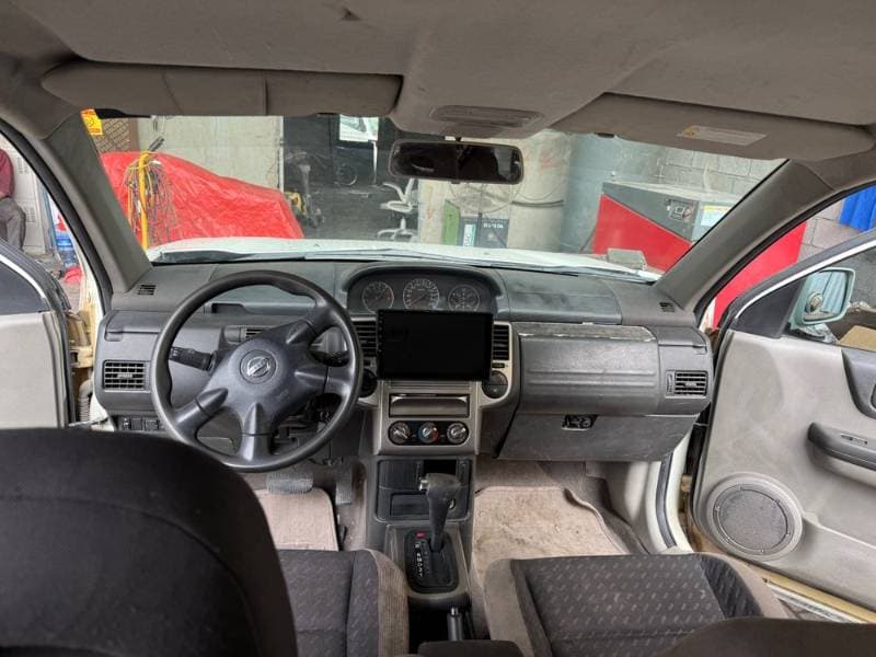 2010 Nissan X-Trail thumbnail 6