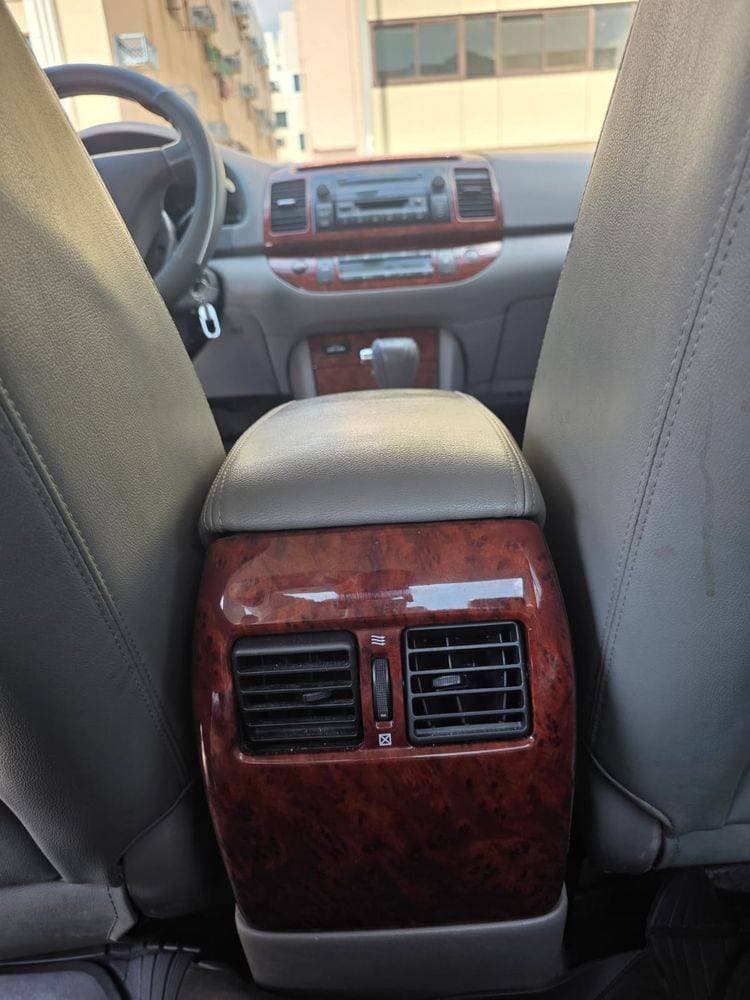 2004 Toyota Camry thumbnail 10