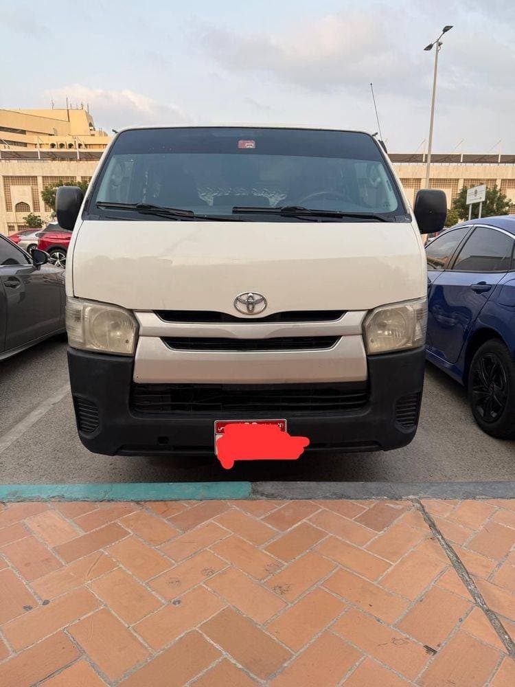 2015 Toyota Hiace thumbnail 6