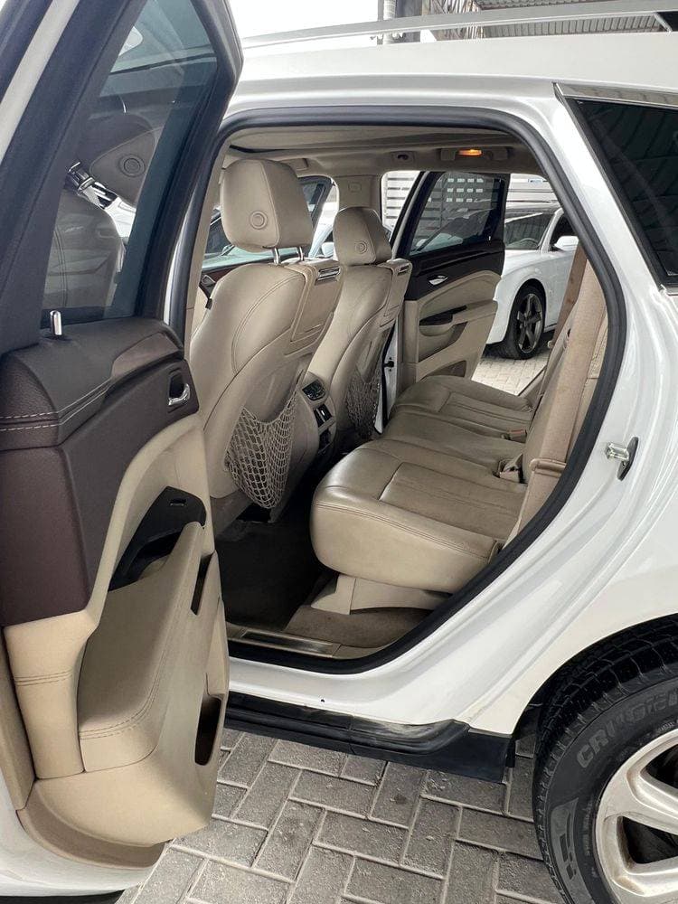 2015 Cadillac SRX thumbnail 3