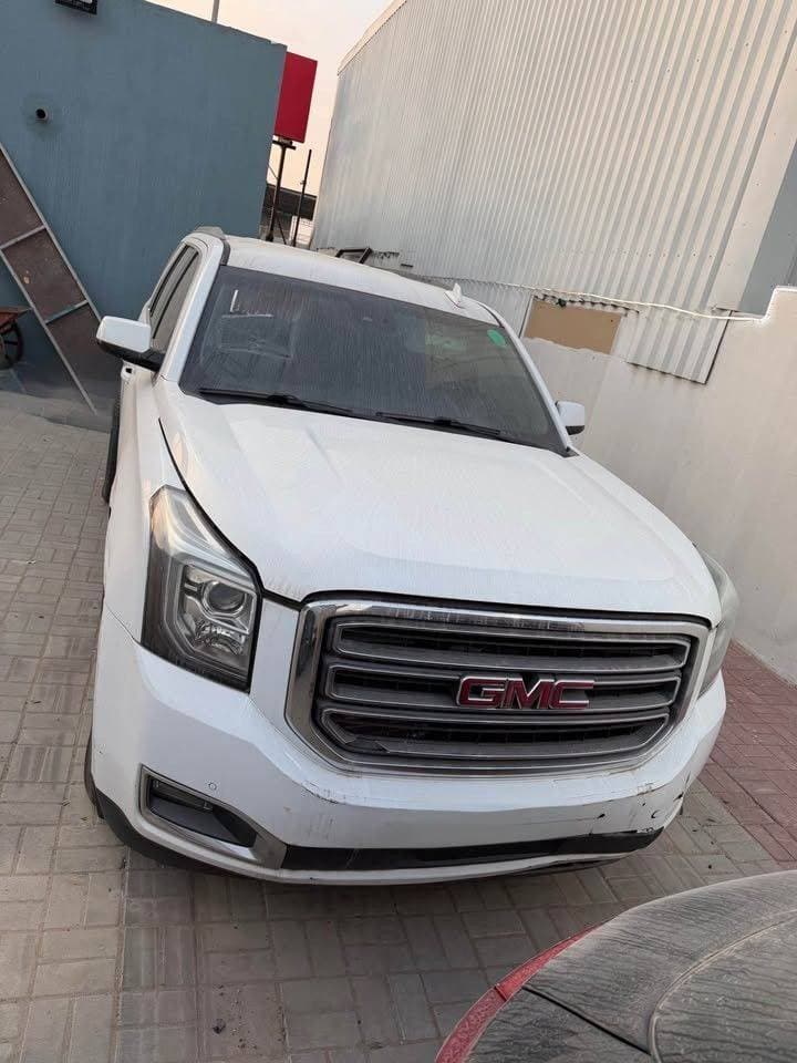 2017 GMC Yukon thumbnail 2