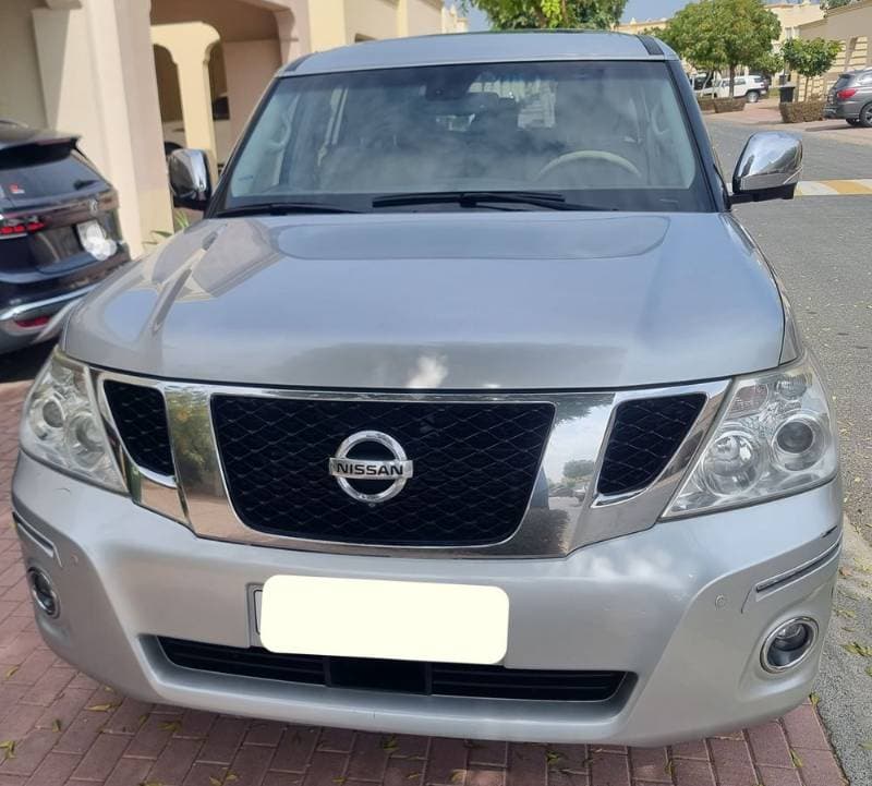 2013 Nissan Patrol thumbnail 2