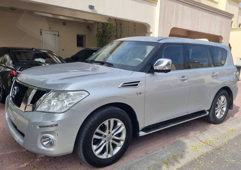2013 Nissan Patrol thumbnail 4