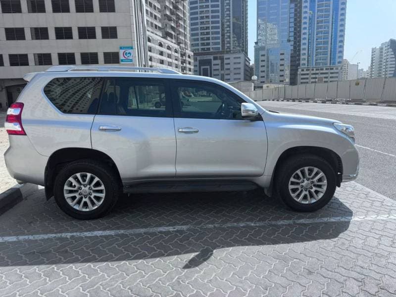 2016 Toyota Land Cruiser Prado thumbnail 4
